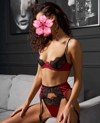 Аврора, 24 года